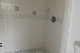 2182 Anchorage Ln, Naples, FL 34104 - Photo 16
