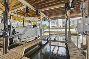 1100 8th Ave S, Naples, FL 34102 - Photo 36