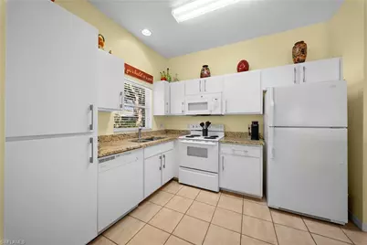 10720 San Tropez Cir, Estero, FL 33928 - Photo 18