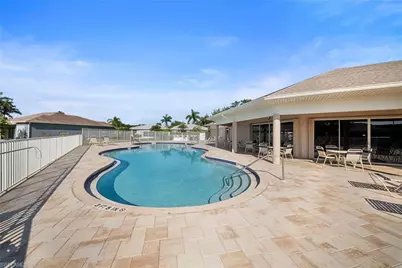 10720 San Tropez Cir, Estero, FL 33928 - Photo 38