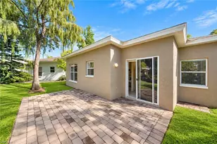 10720 San Tropez Cir, Estero, FL 33928 - Photo 4