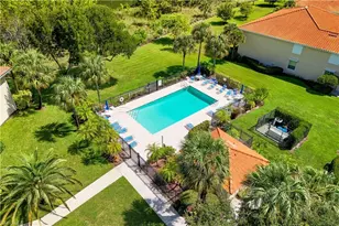 475 Robin Hood Cir, Naples, FL 34104 - Photo 26