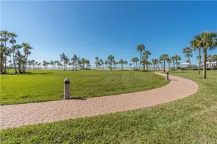 4031 Gulf Shore Blvd N, Naples, FL 34103 - Photo 20