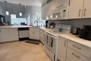 2503 Citrus Lake Dr, Naples, FL 34109 - Photo 4