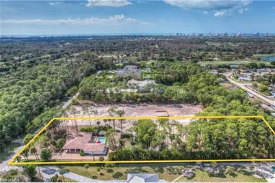 2401 Coach House Ln, Naples, FL 34105 - Photo 26