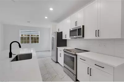 26370 Coco Cay Cir, Bonita Springs, FL 34135 - Photo 4