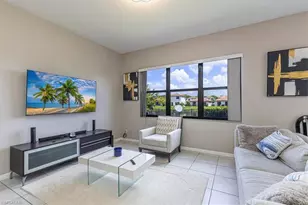 8732 Madrid Cir, Naples, FL 34104 - Photo 16