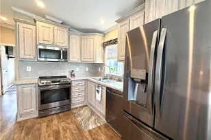 4710 Lafayette Ln W, Estero, FL 33928 - Photo 10