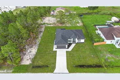 1408 Dixie Ave, Lehigh Acres, FL 33972 - Photo 44