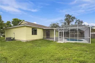 10861 St John Ct, Bonita Springs, FL 34135 - Photo 18