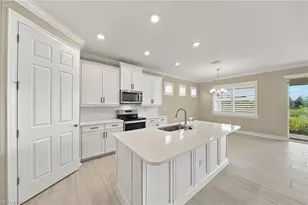 28089 Sanibel Sands St, Bonita Springs, FL 34135 - Photo 8
