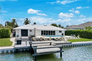 380 Rookery Ct, Marco Island, FL 34145 - Photo 2