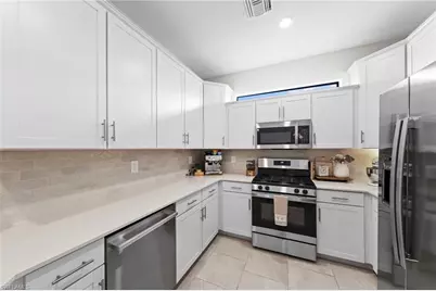 19512 Hinkley Dr, Estero, FL 33928 - Photo 10