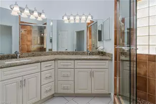 56 Silver Oaks Cir, Naples, FL 34119 - Photo 20