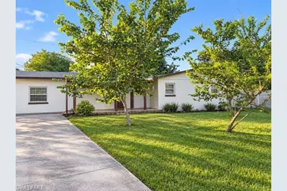 114 Alcala Ct, Lehigh Acres, FL 33936 - Photo 2