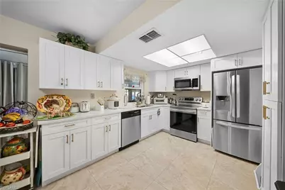1216 SE 21st Pl, Cape Coral, FL 33990 - Photo 10