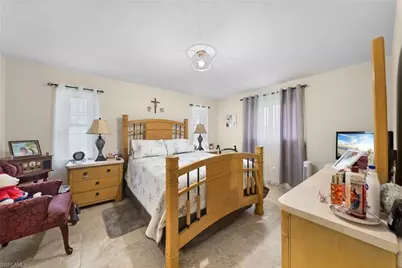 1216 SE 21st Pl, Cape Coral, FL 33990 - Photo 12