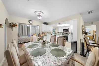 1216 SE 21st Pl, Cape Coral, FL 33990 - Photo 8