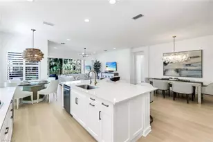 12255 Bonnet Dr, Naples, FL 34120 - Photo 14