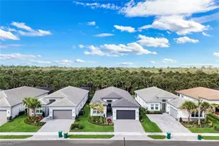 12255 Bonnet Dr, Naples, FL 34120 - Photo 36