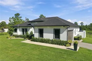 1819 12th Ave NE, Naples, FL 34120 - Photo 2