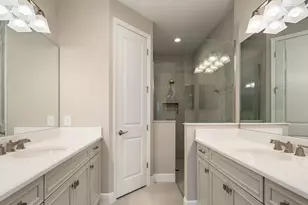 2306 Marquesa Cir, Naples, FL 34112 - Photo 18