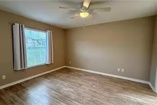 9640 Victoria Ln, Naples, FL 34109 - Photo 10