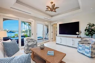 221 Harbour Dr, Naples, FL 34103 - Photo 18