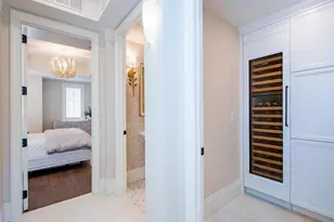 221 Harbour Dr, Naples, FL 34103 - Photo 22