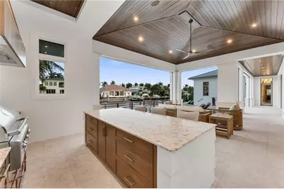1935 5th St S, Naples, FL 34102 - Photo 10