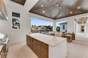 1935 5th St S, Naples, FL 34102 - Photo 10