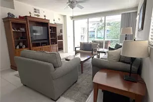 6816 Satinleaf Rd S, Naples, FL 34109 - Photo 4