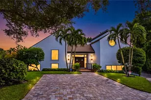 114 Westwood Dr, Naples, FL 34110 - Photo 44