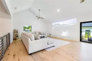 114 Westwood Dr, Naples, FL 34110 - Photo 8