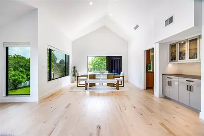 114 Westwood Dr, Naples, FL 34110 - Photo 10
