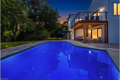 114 Westwood Dr, Naples, FL 34110 - Photo 2