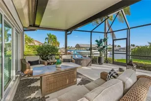 123 Newport Dr, Naples, FL 34114 - Photo 2