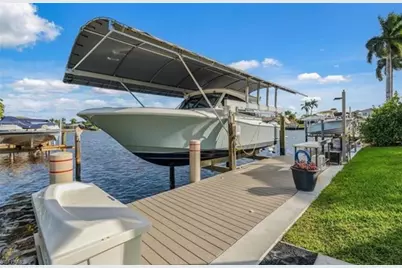 123 Newport Dr, Naples, FL 34114 - Photo 4