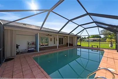 702 SE 10th Ave, Cape Coral, FL 33990 - Photo 18