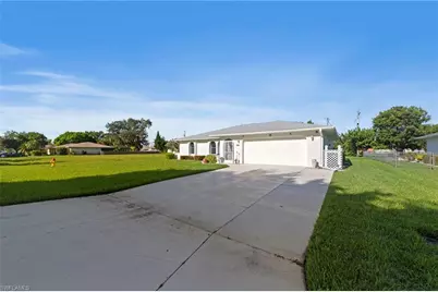 702 SE 10th Ave, Cape Coral, FL 33990 - Photo 40