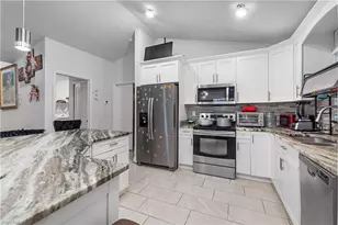 2618 Helen Cir, Lehigh Acres, FL 33971 - Photo 24