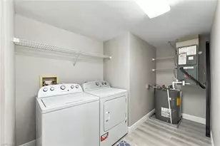 269 Deerwood Cir, Naples, FL 34113 - Photo 24