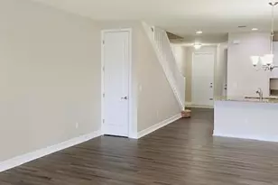 7944 Bristol Cir, Naples, FL 34120 - Photo 8