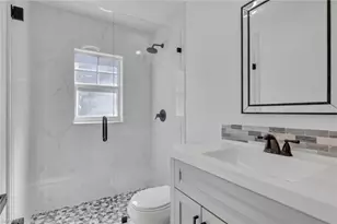 241 20th St NE, Naples, FL 34120 - Photo 22