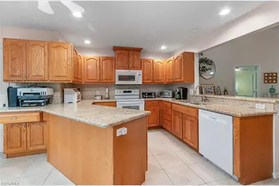 6041 Westbourgh Dr, Naples, FL 34112 - Photo 10