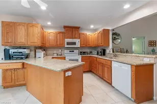 6041 Westbourgh Dr, Naples, FL 34112 - Photo 10