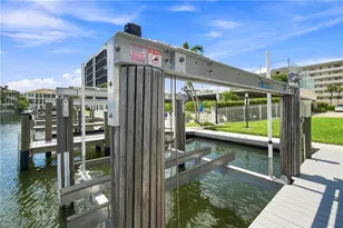 10420 Gulf Shore Dr, Naples, FL 34108 - Photo 42