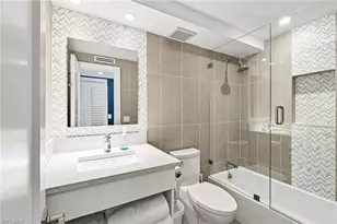 10420 Gulf Shore Dr, Naples, FL 34108 - Photo 32