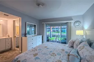 814 SE 46th St, Cape Coral, FL 33904 - Photo 12