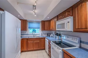 814 SE 46th St, Cape Coral, FL 33904 - Photo 10